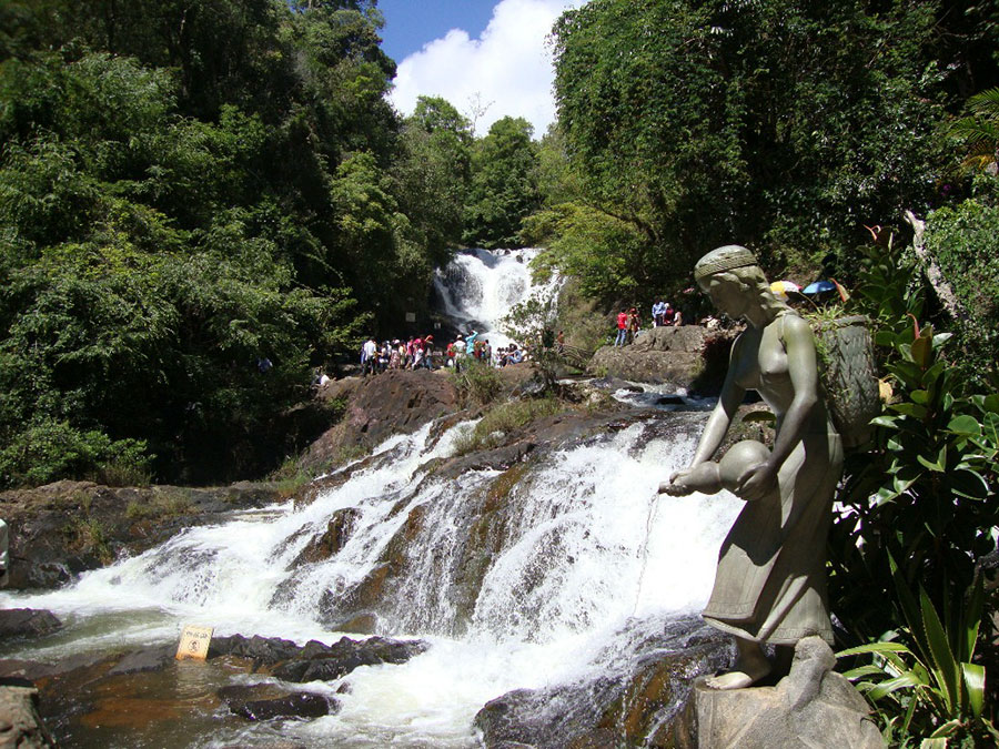 dalat waterfall